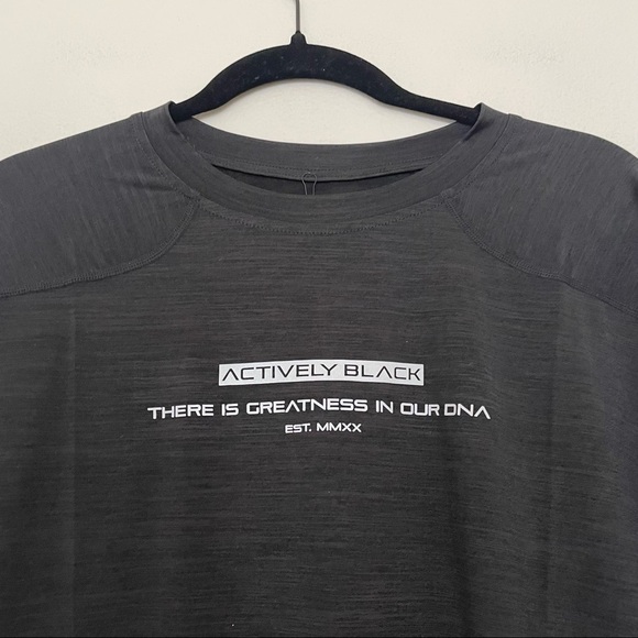 New in package actively black marble mens statement performance tee - Picture 2 of 3